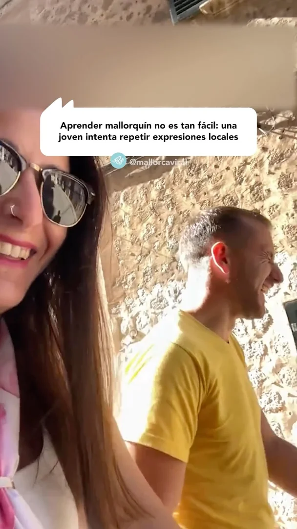 Una joven de fuera de Mallorca intenta hablar mallorquín en un divertido reto