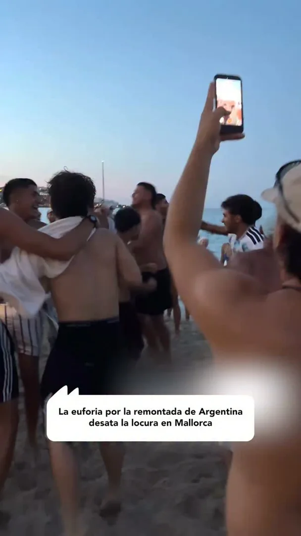 Gran celebración del colectivo argentino en playas de Mallorca