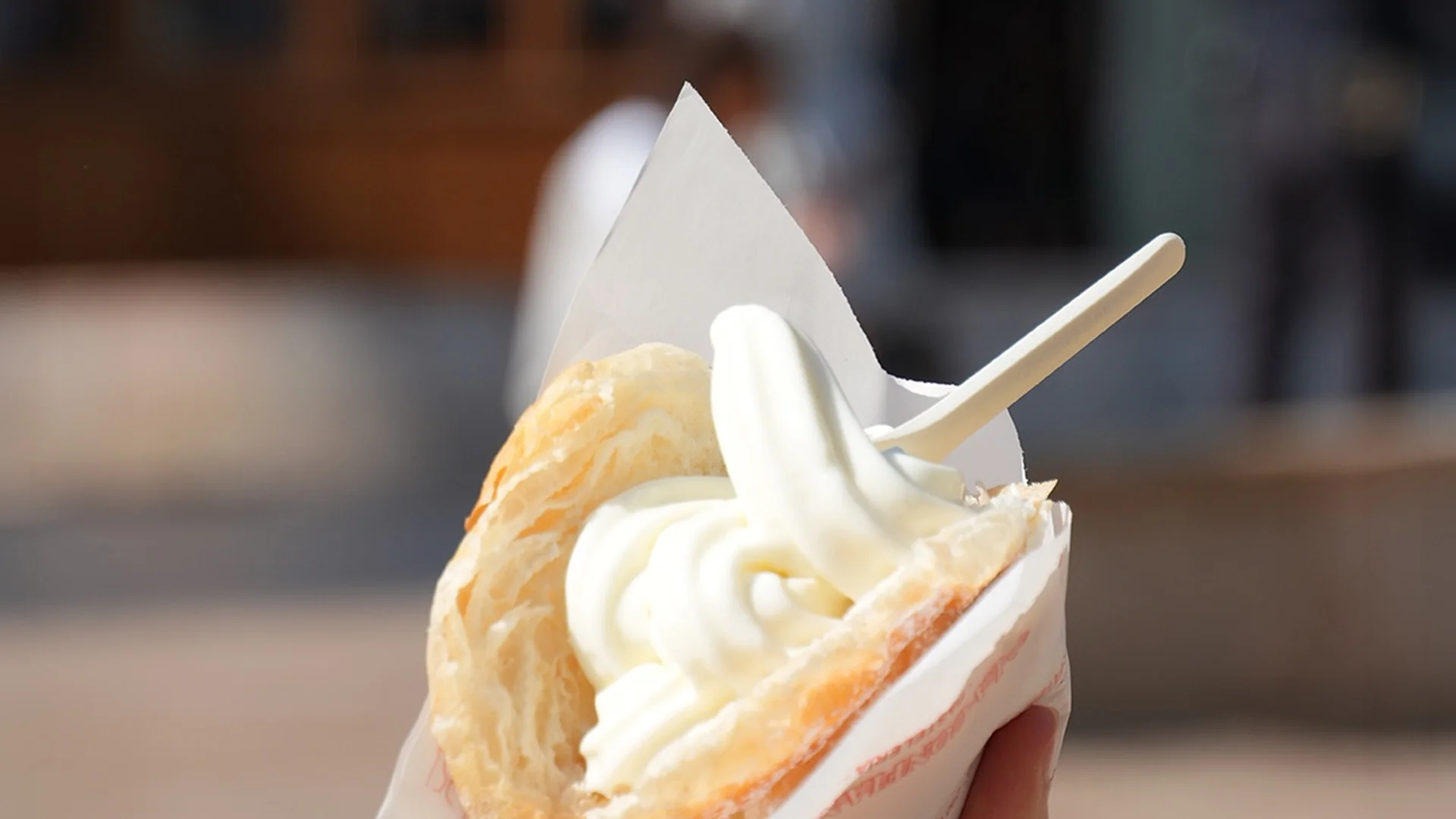 Ensaimada con helado: la propuesta artesanal que arrasa en Mallorca
