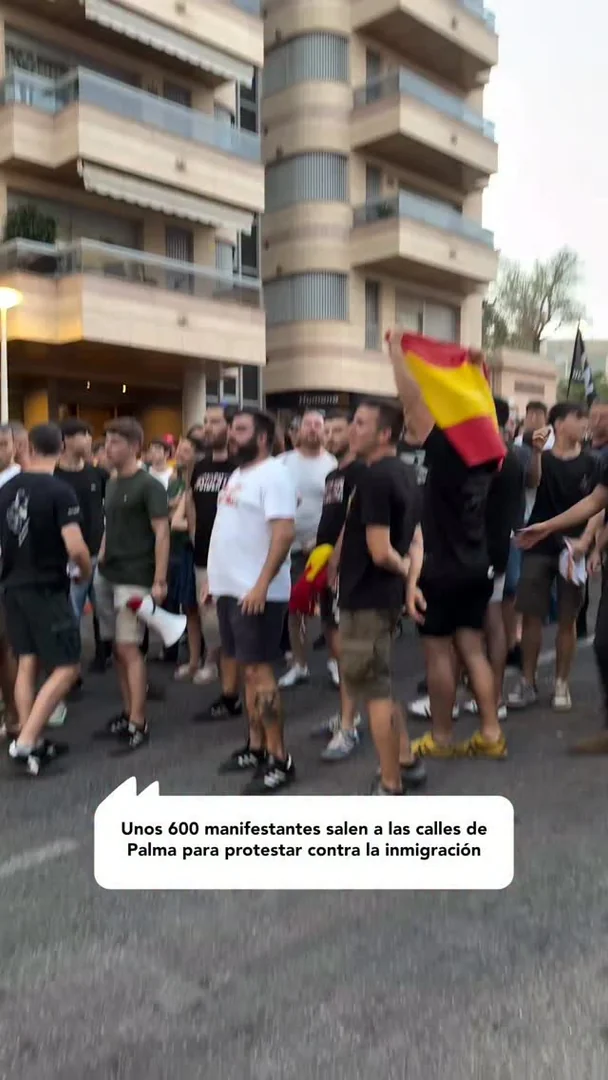 Unos 600 manifestantes salen a las calles de Palma para protestar contra la inmigración