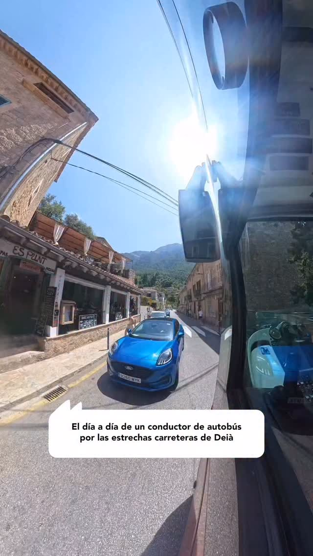 El día a día de un conductor de autobús por las estrechas carreteras de Deià